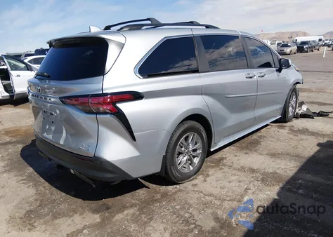 2021 Toyota Sienna Xle z USA, uszkodzony, nr VIN 5TDYSKFC2MS030372